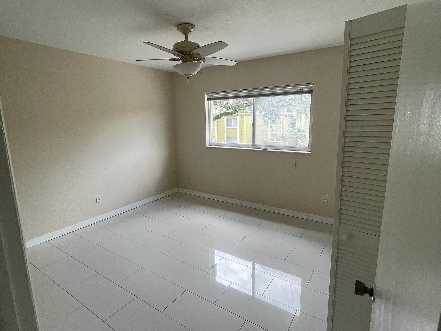 2 bed, 825 sqft, $1,400 — Photo 4