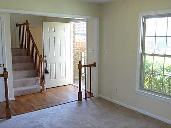 4th image of 1553 Willimantic Dr