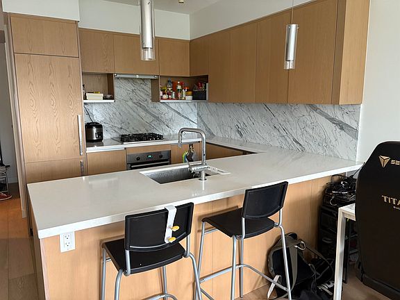 3rd image of 6588 Nelson Ave #807