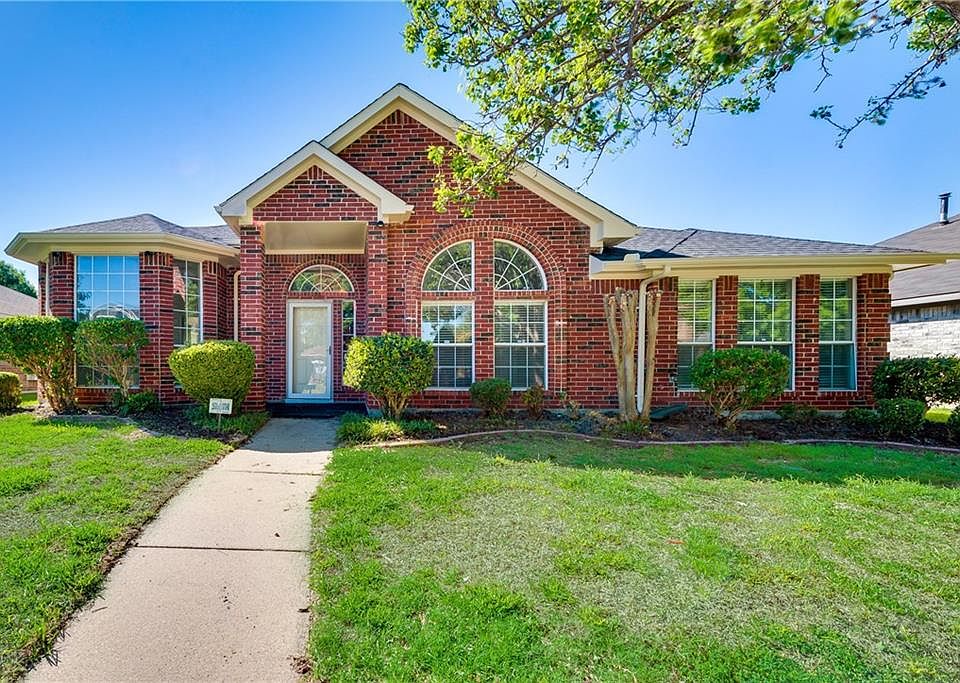 1st image of 1617 Springwood Dr