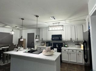 6048 Eastwood Dr, Gilmer, TX 75645