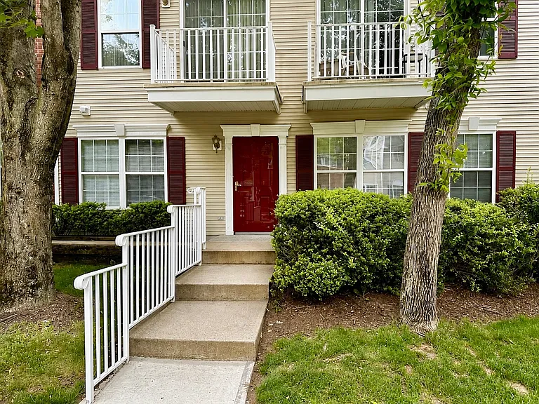 2382 Phillip Ct — Photo 12