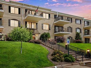 2131 1st Ave SE #110, Cedar Rapids, IA 52403