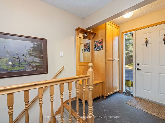 5th image of 68 Shebeshekong Rd S