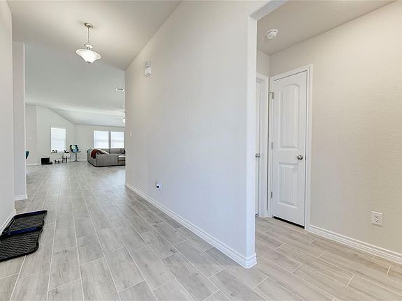 3rd image of 6302 Cordillera Dr