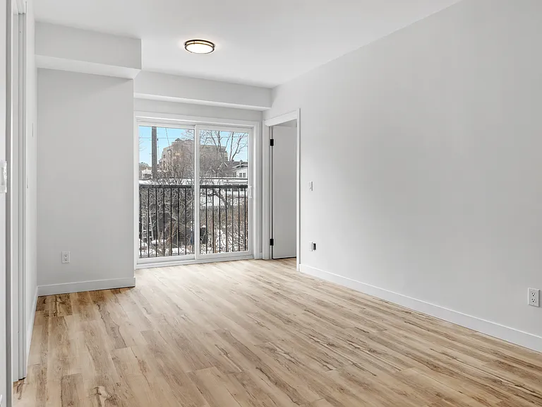 177 Armstrong St — Photo 17