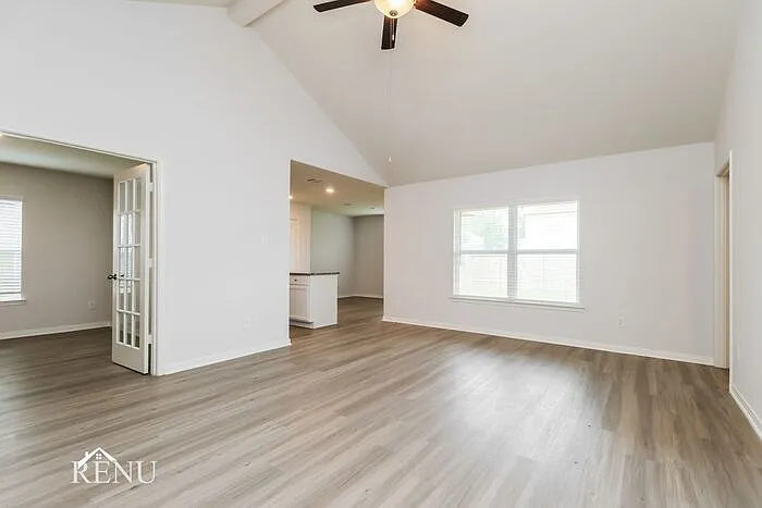 3 bed, 2.0 bath, 1658 sqft, $1,645 — Photo 4
