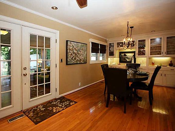 4th image of 817 Cascade Dr
