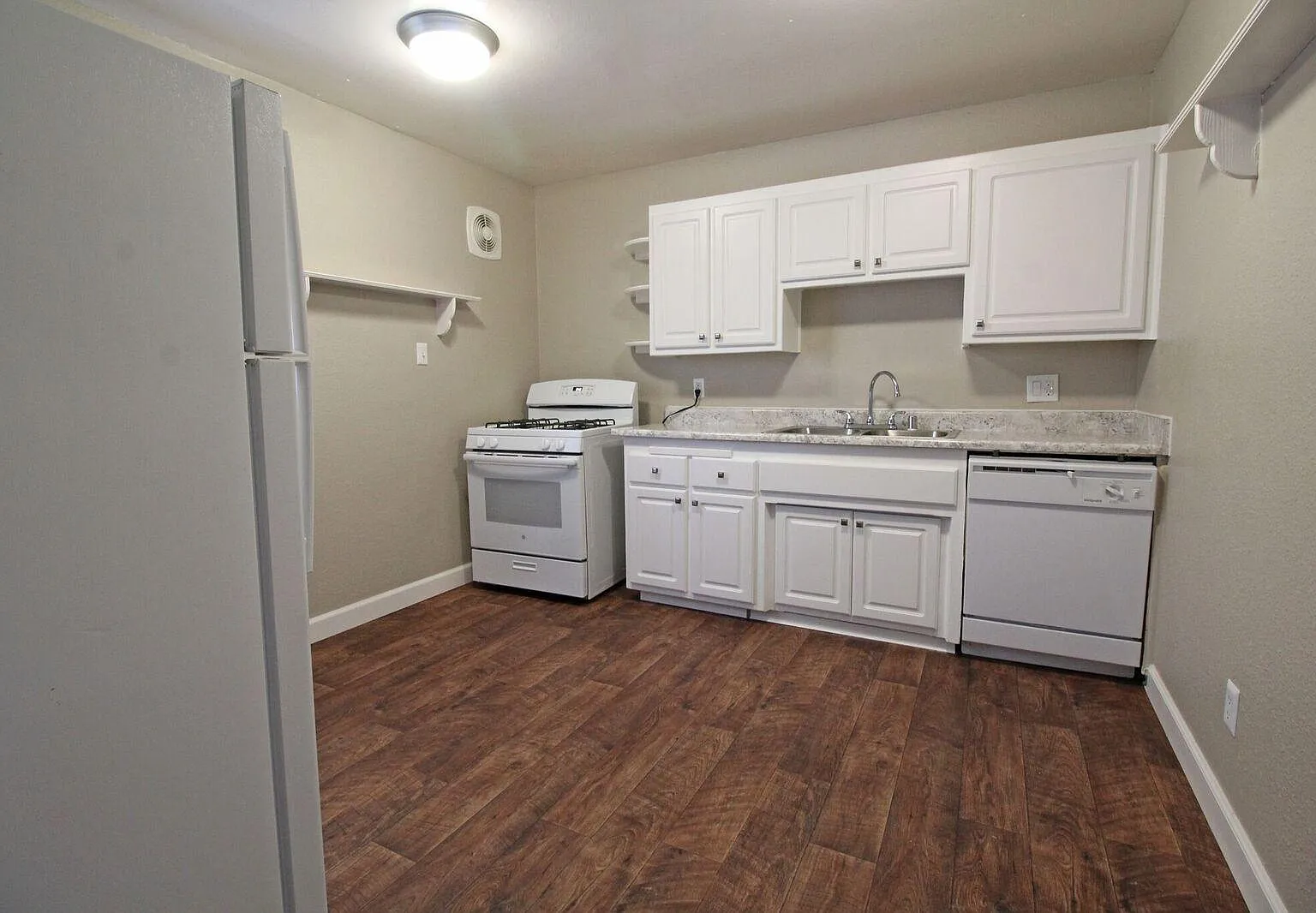 Sunridge — Photo 4