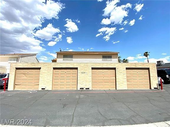 3rd image of 5246 Golden Ln APT A