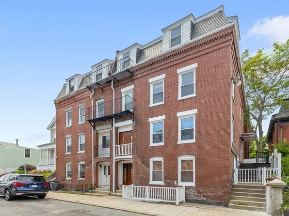 21 Parker St, Charlestown, MA 02129