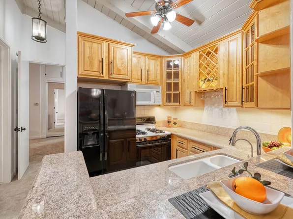 6375 Green Valley Cir Unit 306, Culver City, CA 90230