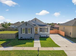 3217 Dauterive Dr, Chalmette, LA 70043