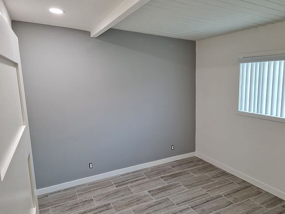 4th image of 1437 W Almond Ave #0