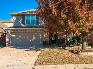 3905 Denridge Ln, Roanoke, TX 76262