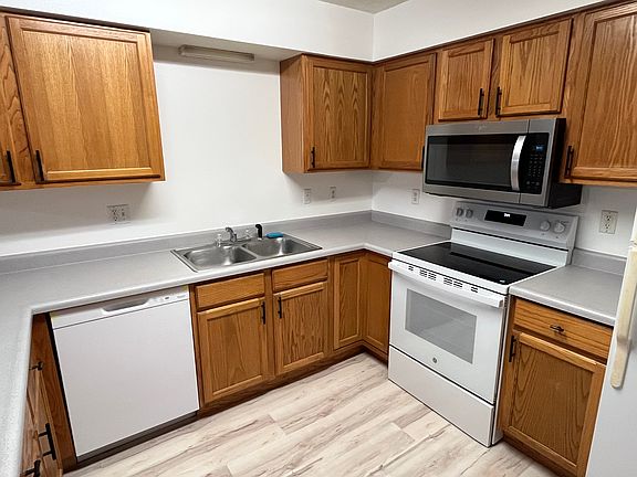 5th image of 127 Northridge Dr #127