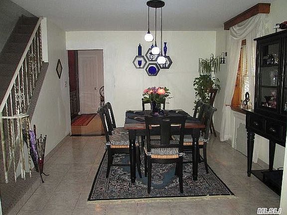 3rd image of 3224 200th St