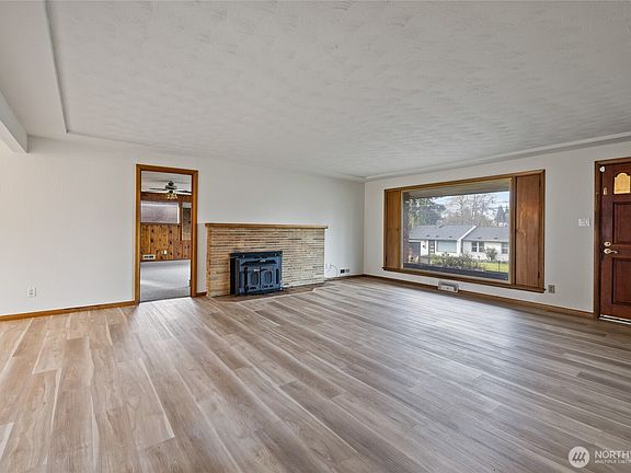 4th image of 5829 S Bell Street