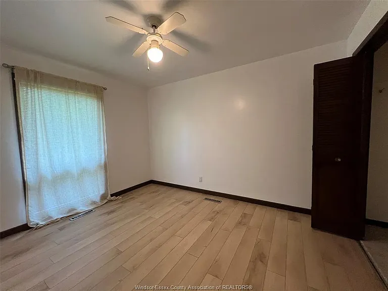 3052 Lauzon Rd #FRONT — Photo 13