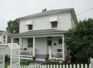422 Marquis St, Staunton, VA 24401