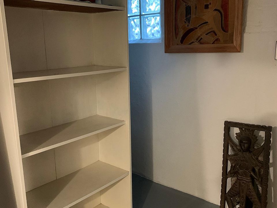 entry storage bookshelf
