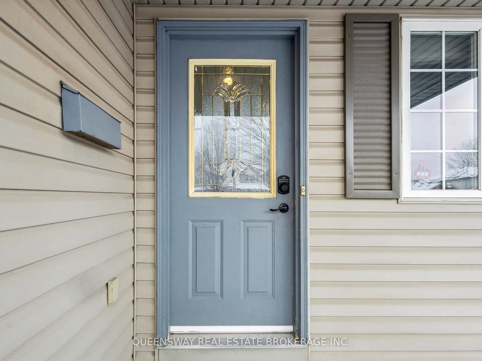 3 bed, $2,950 — Photo 3