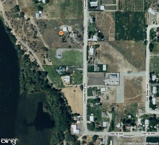 1st image of 2040 NW Cascade Ave