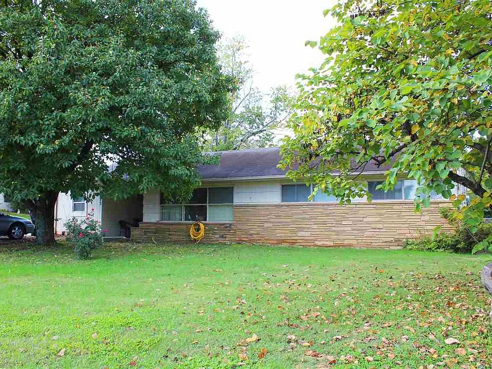 1st image of 4413 Nicholas Dr