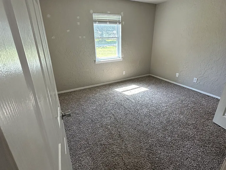 9003 S 198th Ave E — Photo 12
