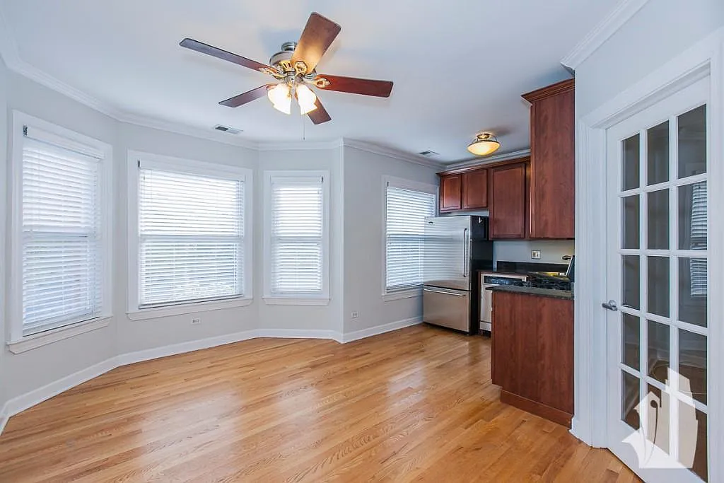 2 bed, 900 sqft, $3,650 — Photo 4
