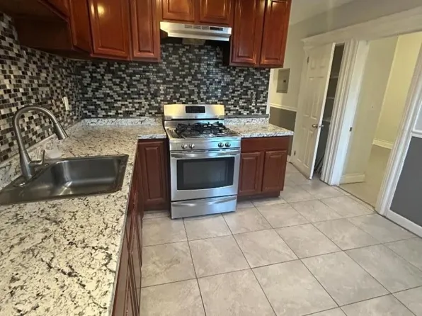 182 Seymour Ave APT 1, Newark, NJ 07108