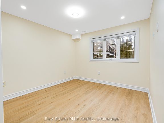 5th image of 37 Macadam Rd #Basement