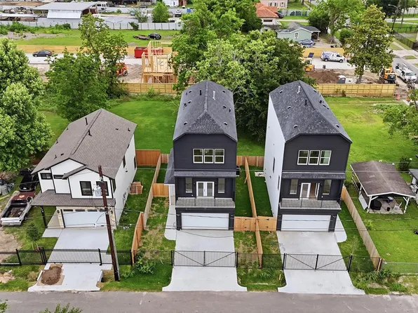 944 Homer St, Houston, TX 77091