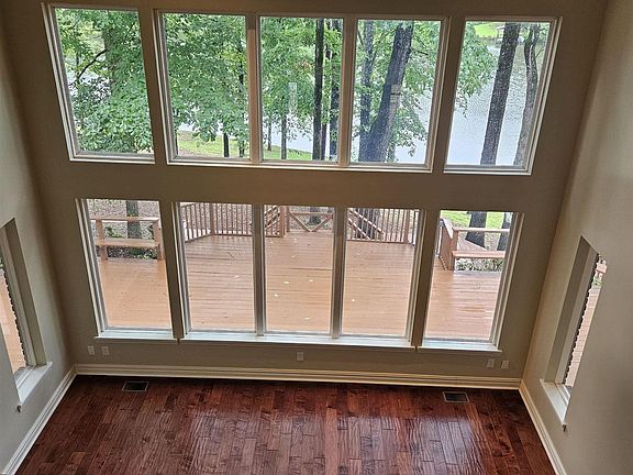 2nd image of 107 Windlake Ct
