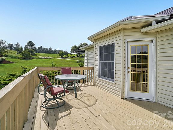 5th image of 410 Crawford Rd