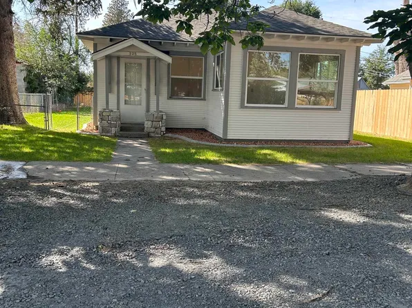 325 Nebraska St, Gooding, ID 83330
