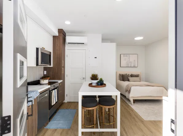 2328 Franklin Ave E #F1, Seattle, WA 98102