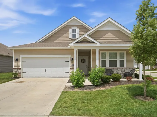 5851 Ryman Dr E, Grove City, OH 43123