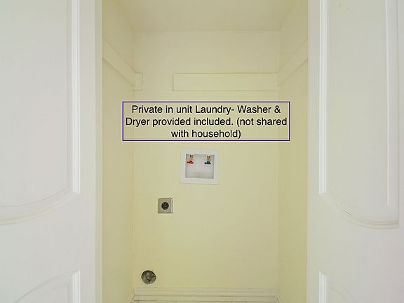5th image of 7079 S Curtice St #B