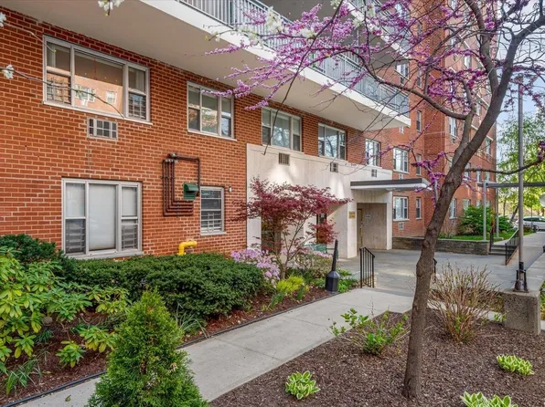 52-30 39th Drive #4M, Woodside, NY 11377