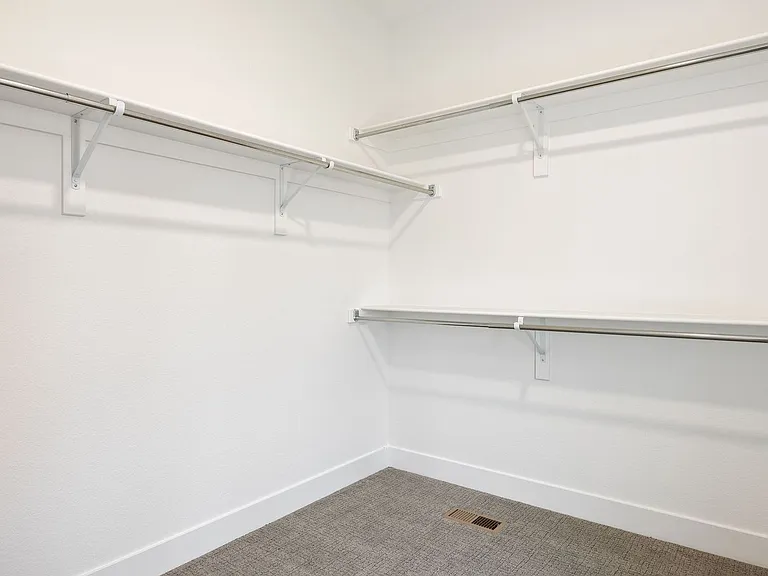 5187 W Carr St — Photo 16