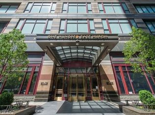 100 E Huron St APT 1104, Chicago, IL 60611