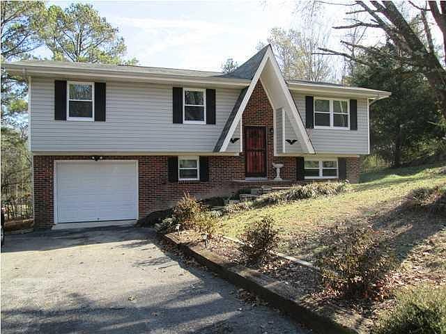 1st image of 196 Laurelwood Cir