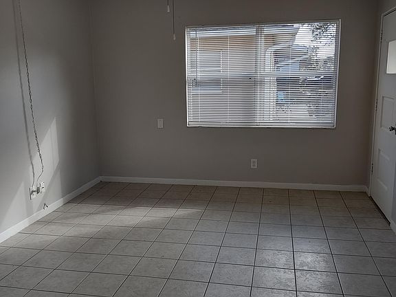 3rd image of 623 73rd Ave N