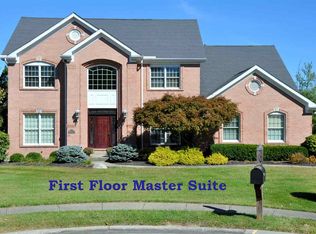 559 Trevino Rdg, Crestview Hills, KY 41017