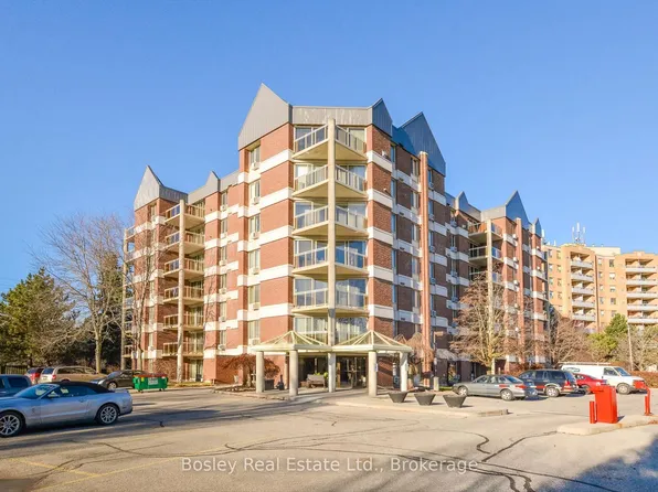 8 Christopher Ct #506, Guelph, ON N1G 4N7