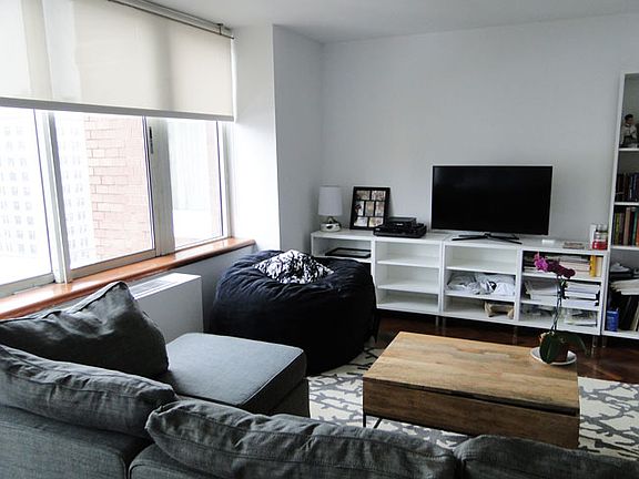 3rd image of 2373 Broadway APT 1225