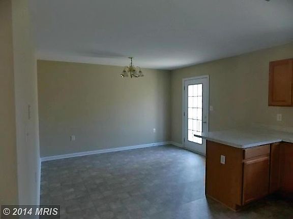 5th image of 79 Lake Dr