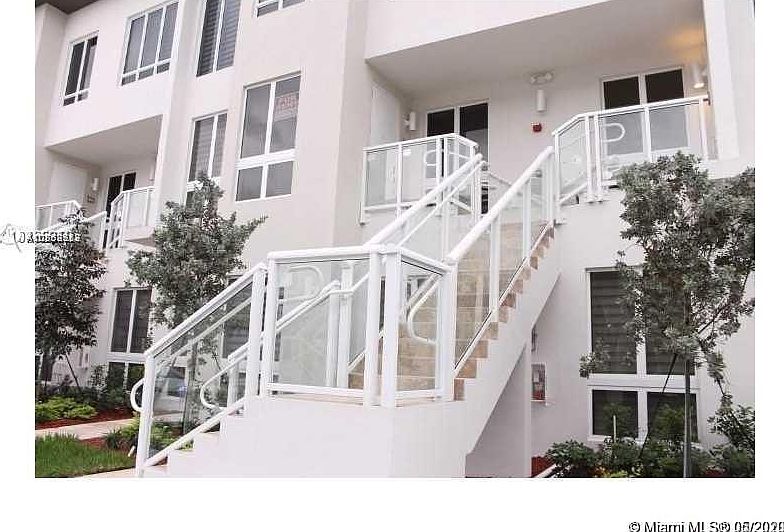 1st image of 10260 NW 63rd Ter APT 203