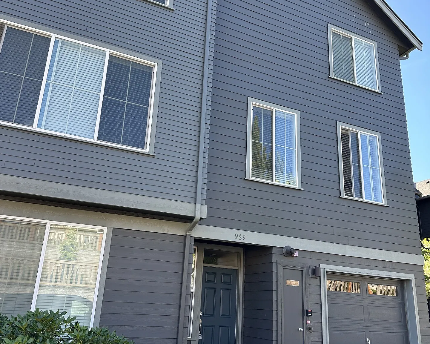 3 bed, 1580 sqft, $3,600 — Photo 3
